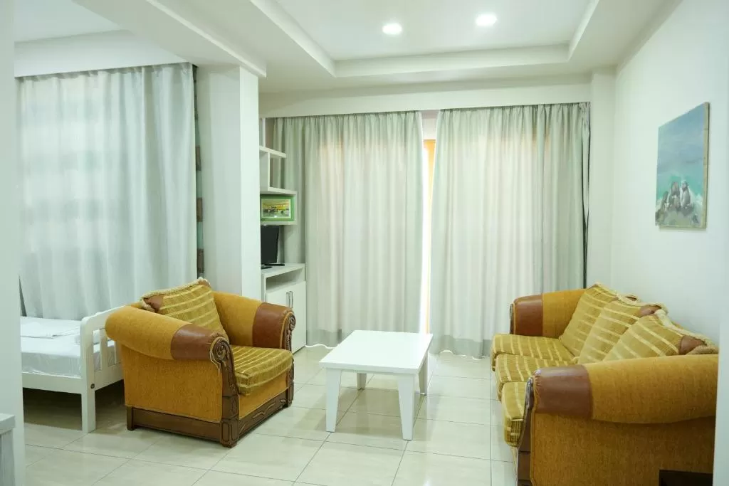 Alpha APART Deluxe 2.jpg